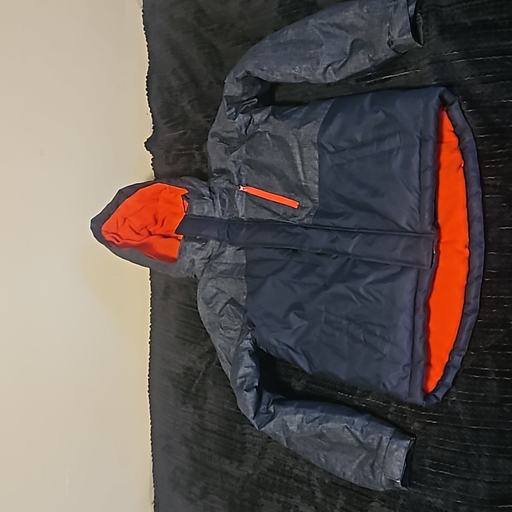 Kids winter coat. Nice and warm.